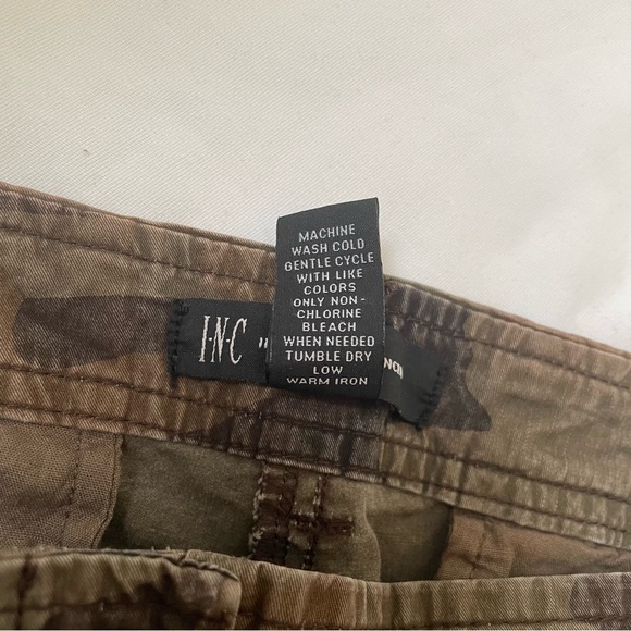 International Concepts embellished camo print cargo pants jogger style size 8 - Picture 3 of 15
